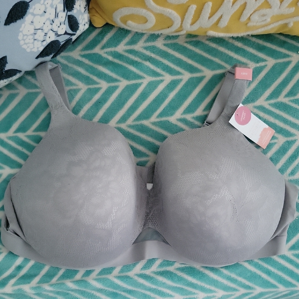 Cacique Lightly Lined Full Coverage Bra Light Gray Lace NWT
